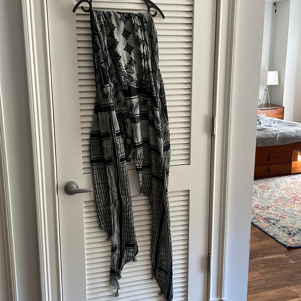 Lightweight Scarf